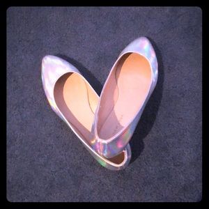 Holographic flats